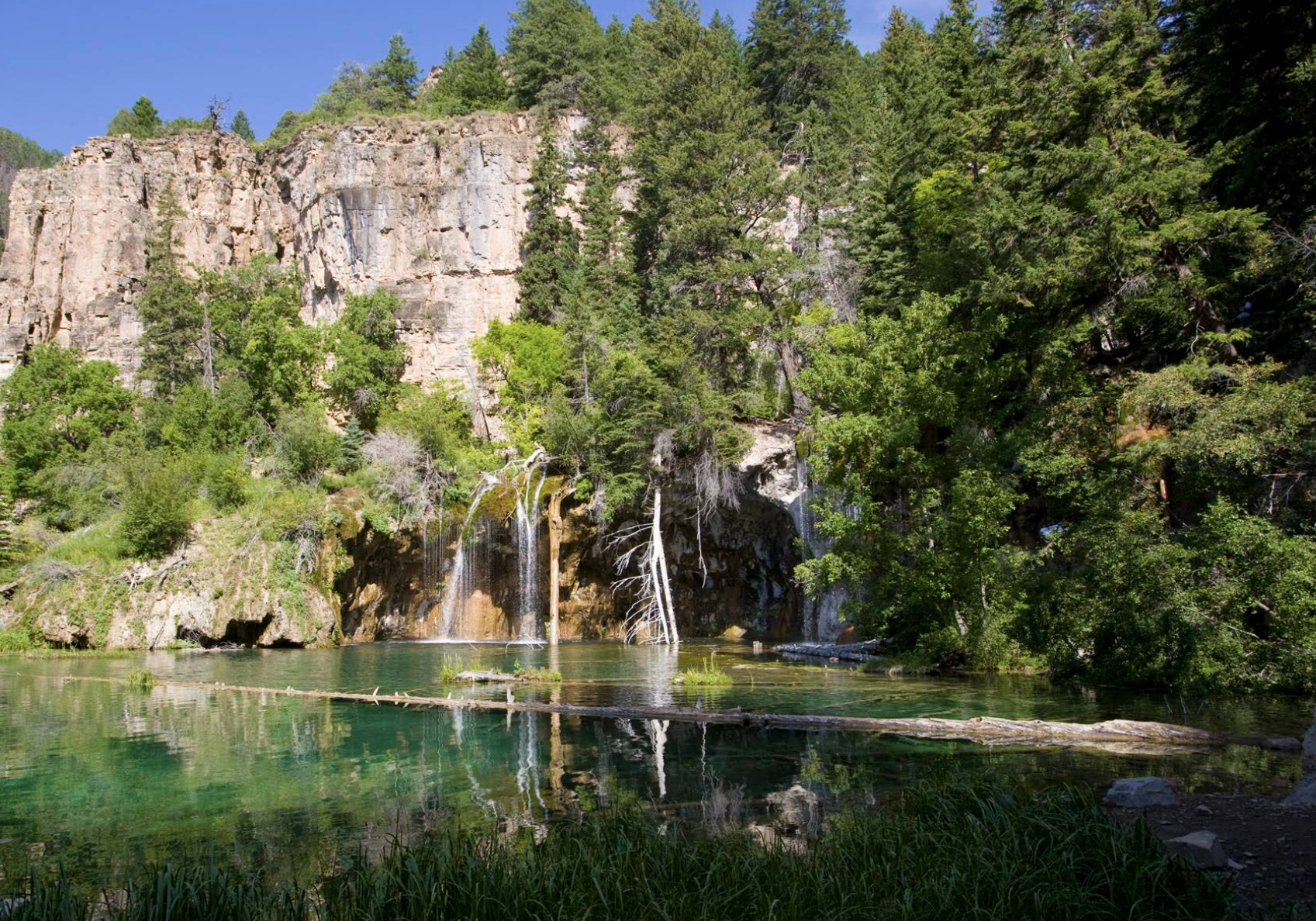 Hanging Lake turquoise cliffside lake placeholder